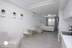 Sweet Home Apartments (A)